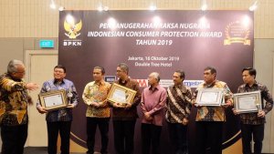 Rilis Umrah Bergaransi, Travel Makassar Ini Raih Penghargaan dari BPKN RI
