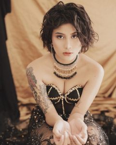 Awkarin Berjiwa Sosial Tinggi, Sudah Cantik Baik Pula