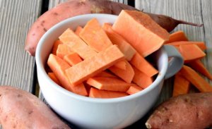 Tingkatkan Daya Tahan Tubuh, Konsumsi 7 Makanan Ini