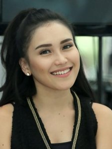 Raih Pundi-pundi dari Sosmed, Sekali Endorse Rp17 Juta