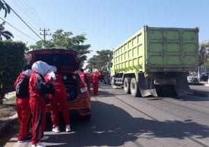 Pembukaan Porseni PGRI, Jalan-jalan Kota Barru Macet