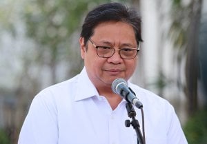 Menko Airlangga: Presiden Jokowi Tambah Plafon KUR dan Kredit UMKM