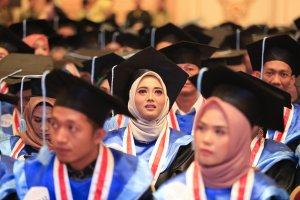 FOTO: Wisuda ke-38 Tahun, STIA LAN Hasilkan 404 Wisudawan