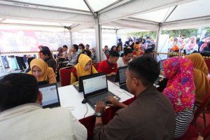 Ribuan Calon PNS Antusias Ikut Simulasi Pendaftaran
