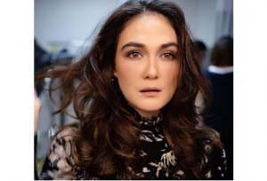 Luna Maya Dikabarkan Miliki Kedekatan Istimewa dengan Pria Asal Jepang