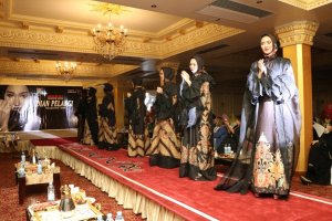 Peragaan Busana Muslim Akhiri Wonderful Indonesia Week 2019 di Jeddah