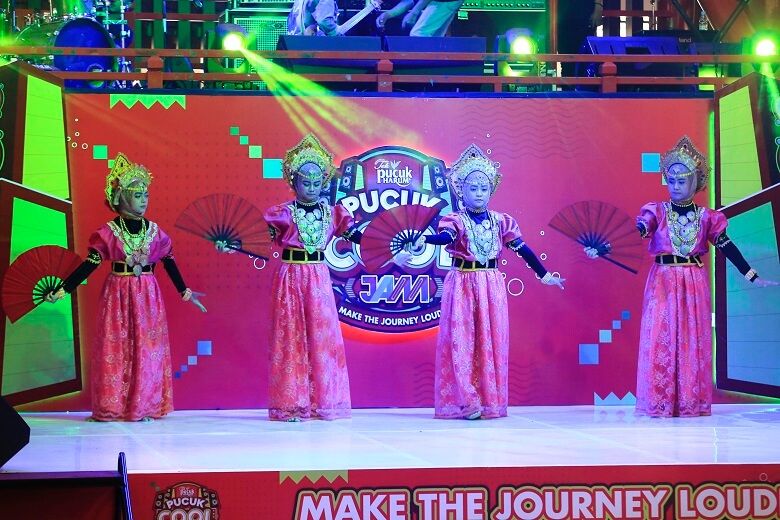 BAND LIVE AUDISI 4