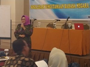 Memprihatinkan, Bahasa Asing Lebih Mendominasi Ruang Publik daripada Bahasa Indonesia