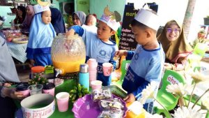 Market Day KB-TKIT Nurul Fikri Makassar Ajari Murid Berjiwa Entrepreneur