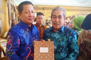 Disaksikan Nurdin Abdullah dan Syahar, Bupati Sidrap Dollah Mando Temui Rusdi Masse