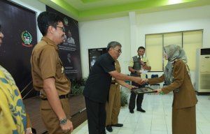 Sidrap Terima Training Award 2019 dari Pemprov Sulsel