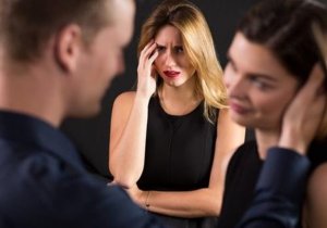 Curiga Pasanganmu Punya Wanita Lain, Perhatikan 3 Tanda Ini