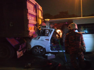 Mobil yang Ditumpangi Atlet Bulu Tangkis Jepang Rinsek, Ini Kondisi Kento Momota