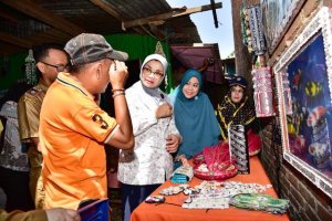 Berkunjung ke Pusat Kerajinan Kerang Parepare, Lies F Nurdin Janji Beri Bantuan