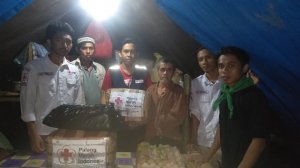 PMI Sinjai Bantu Ringankan Beban Korban Kebakaran