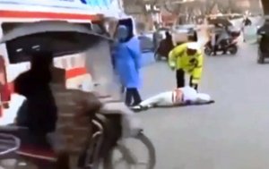 Korban Virus Korona Berjatuhan, Suasana Wuhan Bak Film Zombie