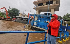 Info Terbaru Banjir Jakarta, 13 Pintu Air Siaga