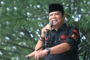 Rosalina Terima Penghargaan Guru Inspirator dari Nasdem, Bupati Basmin Sangat Bangga