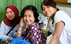 Ria Irawan Meninggal, Ini Cerita Kesedihan Melly Goeslaw dari Jepang