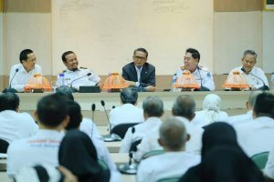 Jelang Pelantikan Eselon II, Prof Yusran Kebanjiran Ucapan dari Rekan Dosen