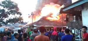 Breaking News: Pasar Sentral Sinjai Dilalap si Jago Merah