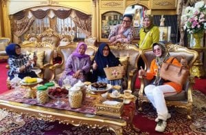 Sampaikan Undangan Hari Jadi Sidrap, Mulyani Dollah Temui Lies F Nurdin