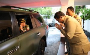 Pj Walikota Makassar & Pangdam XIV Saling Melepas Rindu
