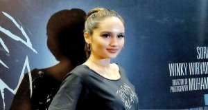 Tak Suka Hambur Uang, Cinta Laura Lebih Suka Bantu Orang Miskin