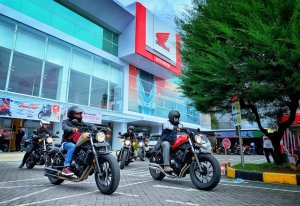 Astra Motor Makassar Ajak Konsumen Honda Big Bike #Cari_Aman saat Naik Motor
