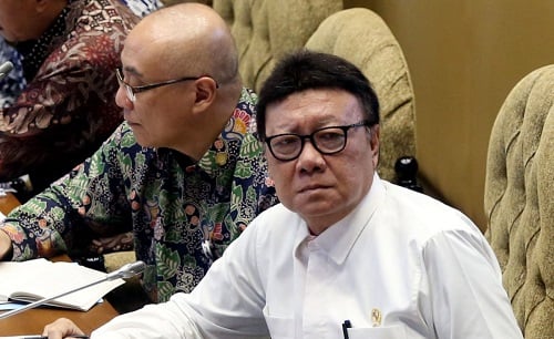Hasil gambar untuk Menteri Pendayagunaan Aparatur Negara dan Reformasi Birokrasi Tjahjo Kumolo