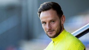Napoli Tertarik, Peminat Rakitic Bertambah