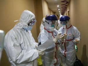 Pria Uighur Sumbangkan Uangnya untuk Penanganan Wabah Virus Korona
