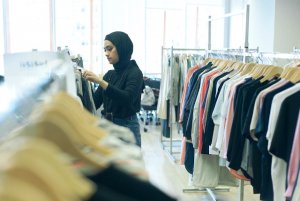 Artis Ayudia Bing Slamet Kenalkan Tren Pakaian Terbaru untuk Perempuan Berhijab