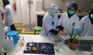 FTI UMI Ciptakan Hand Sanitizer Ramah Lingkungan, Gunakan Bahan Alami