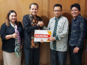 Pilih Akbar Silo di Pilkada Selayar, Hanura Serahkan Surat Tugas