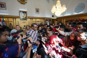 Virus Corona Serang Indonesia, Ini Instruksi Nurdin Abdullah