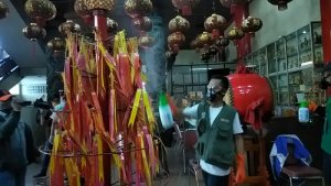 Ansipasi Corona, Pemkot Makassar Semprot Disinfektan di Rumah Ibadah