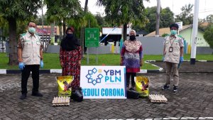 PLN Ajak Masyarakat Bahu Membahu Hadapi Covid-19 dengan Memberikan Bantuan