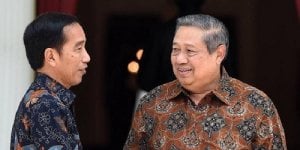 Kutip Tulisan Dahlan Iskan, Irwan Bandingkan Cara SBY dan Jokowi Tangani Wabah