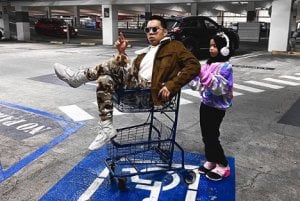 Adik Atta Halilintar Saaih Halilintar Borong Sembako, Bule Beri Teguran
