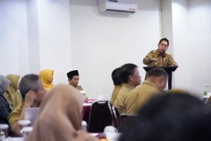 Sekda dan Ketua Gugus Tugas Virus Corona Sulsel Sakit