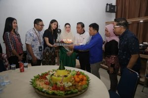 Dirut PT Media Fajar Koran Agus Salim Alwi Hamu Bersama Relasi di HUT ke-46 Tahun