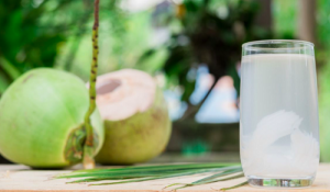 Rutin Minum Air Kelapa, Raih 3 Manfaat Ini untuk Kesehatan