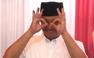 Karena Banjir, Politikus PDIP Adian Napitupulu Sebut Anies Baswedan Tak Bisa Kerja