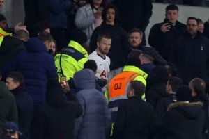 Dier Ribut dengan Fans, Mourinho: Dia Salah, tapi Jangan Hukum