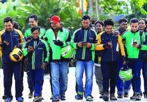 Viral, Driver Ojol Tergeletak di Atas Motor Diduga Corona, Ternyata…