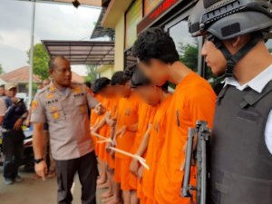 Mengaku Petugas Kesehatan Tangani Corona, Ternyata..