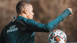 Mbappe ke Madrid, PSG Bajak Mahrez dari Manchester City