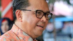 Nurdin Abdullah Tinjau Kepulangan Peserta Ijtima Dunia di Bandara Sultan Hasanuddin