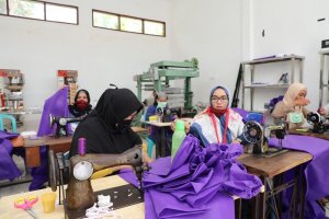 Bantaeng Mulai Produksi APD untuk Indonesia, Siap Disuplai ke RS